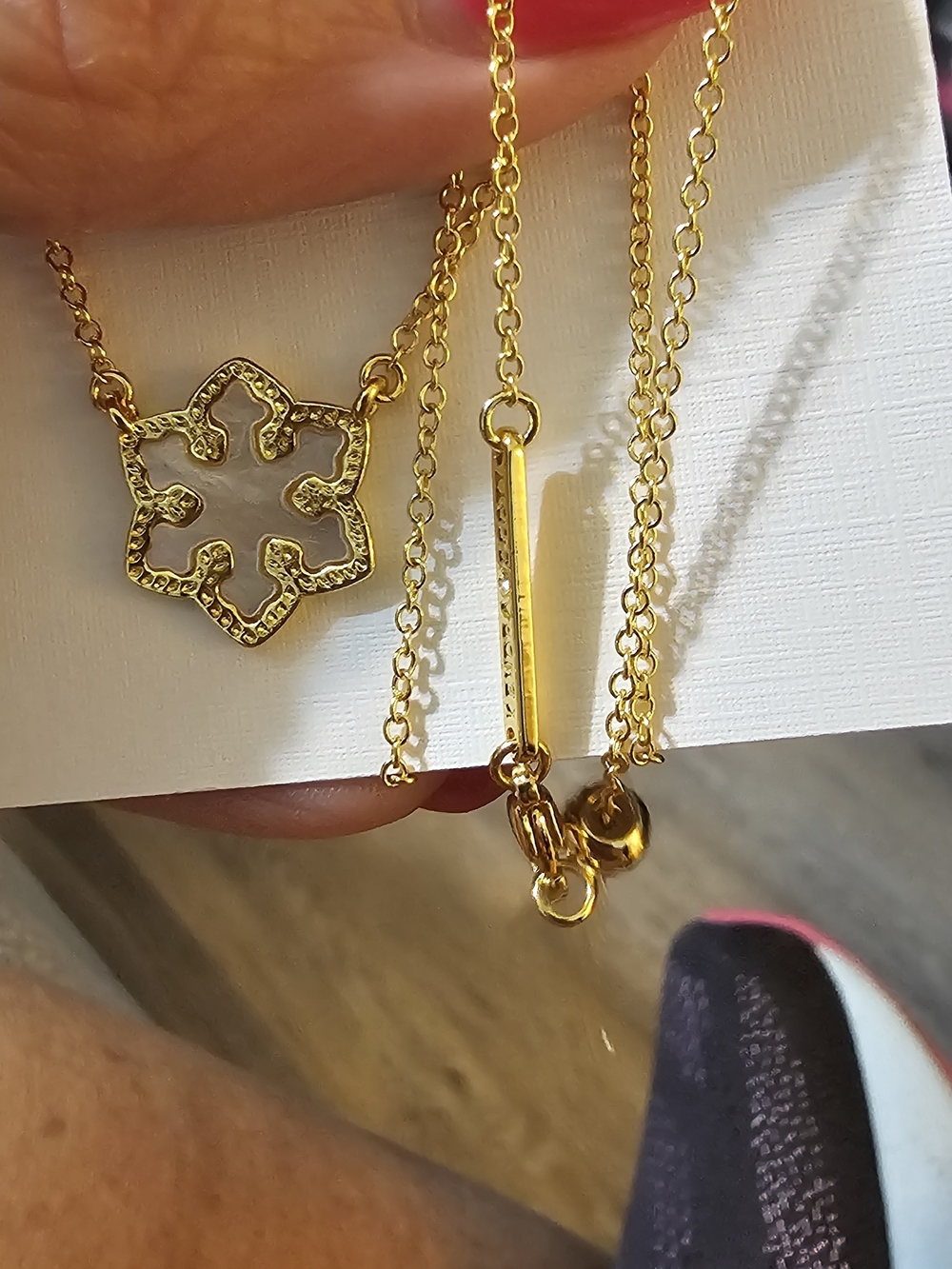 Kendra Scott Snowflake Pendant Necklace - Gold Color